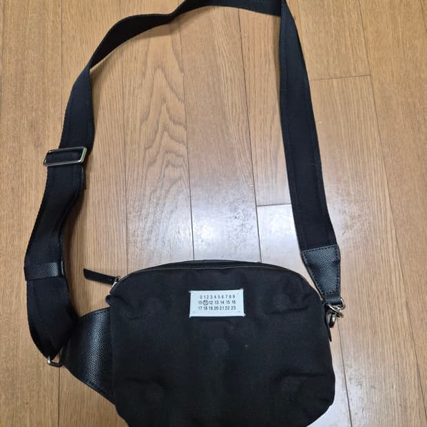 (정품) 마르지엘라 글램슬램 바디백 (명품 가방 크로스백 힙색)