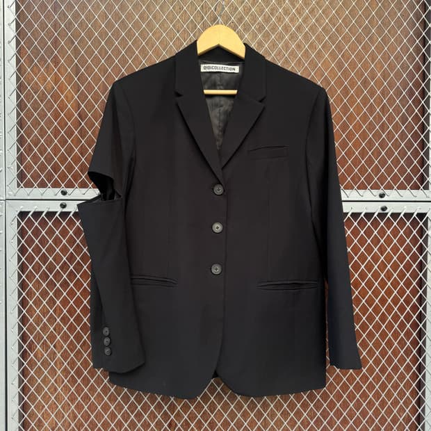 오아이오아이 oi oi COLLECTION 블랙 컷팅 블레이저 자켓 F