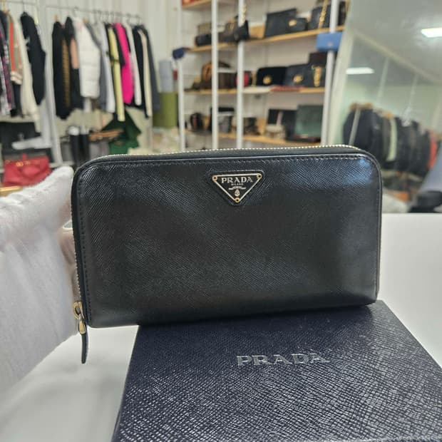 [정품] 프라다 사피아노 지퍼 장지갑