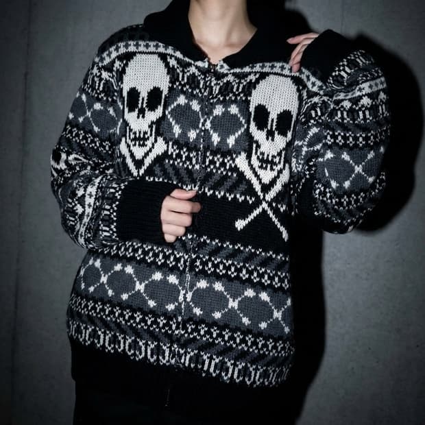 밴슨 해골 코위찬 니트집업