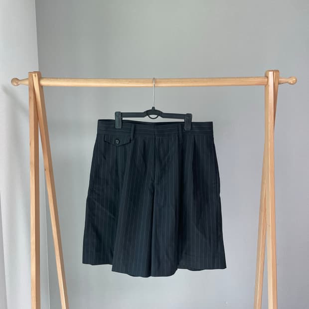 노클 (Nocle) Asher Stripe Half Slacks Blac