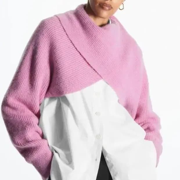 코스 리브드 니트 볼레로 핑크