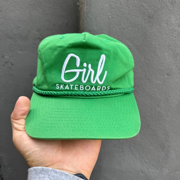 00s Girl Skateboards 캡