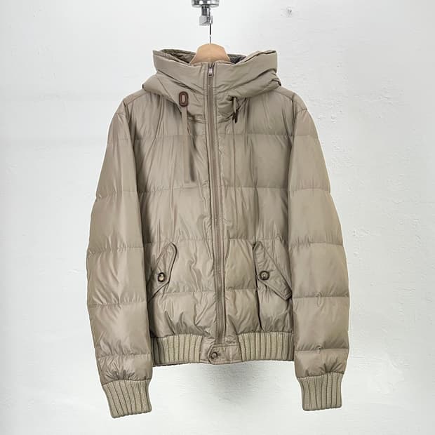 돌체앤가바나 라이트 브라운 더플 넥 하운드 푸퍼 구스 다운 자켓