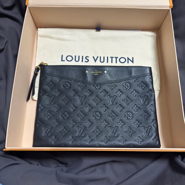 루이비통 모노그램 앙프렝뜨 클러치