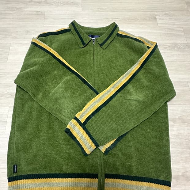 디스이즈네더댓 집업 가디건 올리브