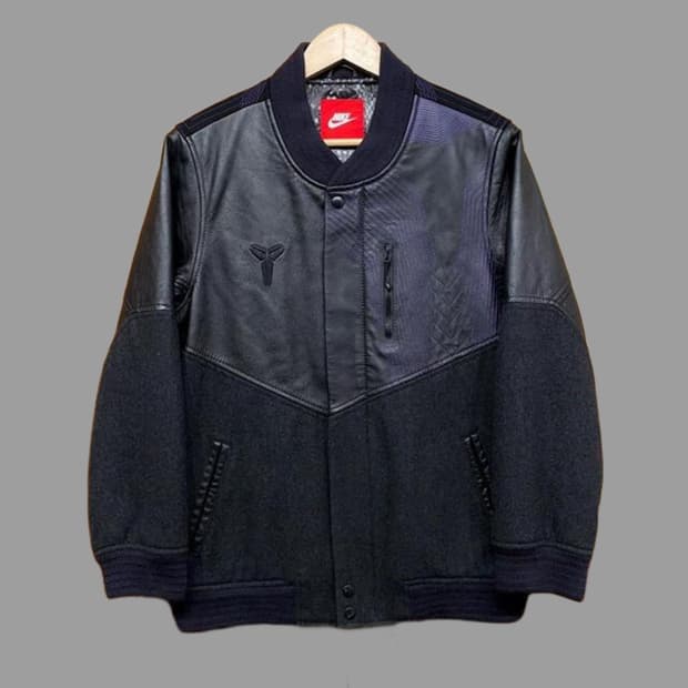 나이키 코비 브라이언트 바시티 자켓 (S) 