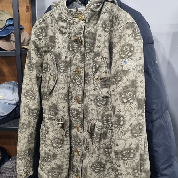 여성용 타미 플라워 카모 후드자켓 m(가슴단면50)
