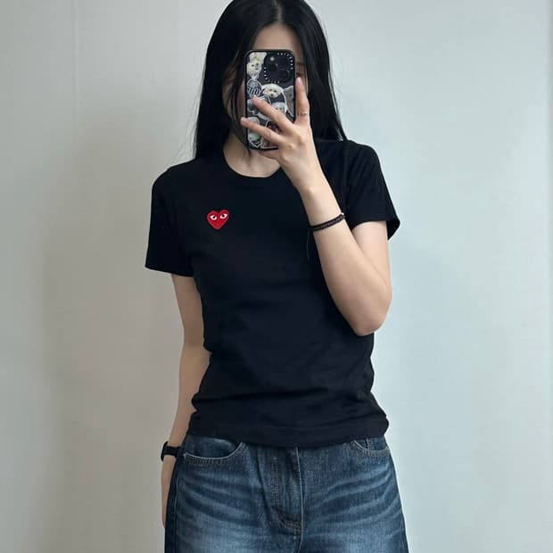 꼼데가르송 플레이 블랙 반팔 티셔츠