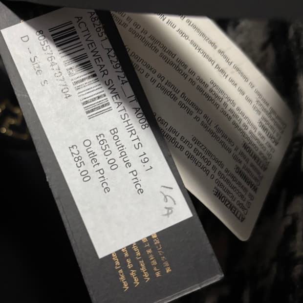 베르사체 키스 콜라보 맨투맨