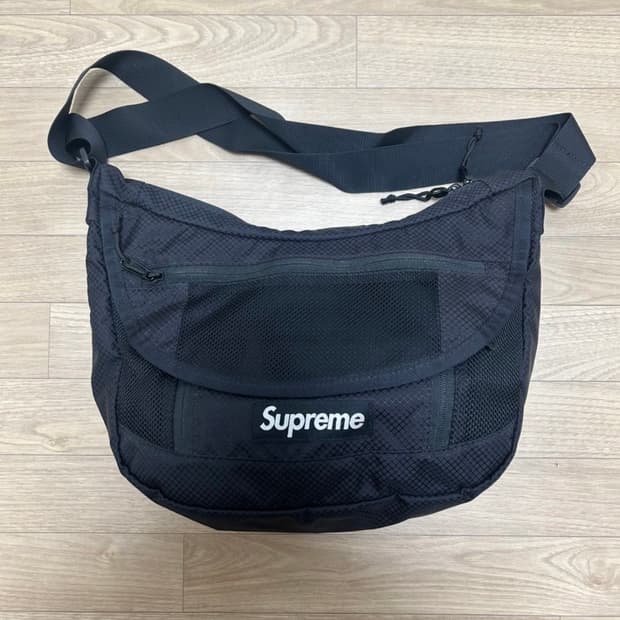 슈프림 22SS 메신저 / 블랙