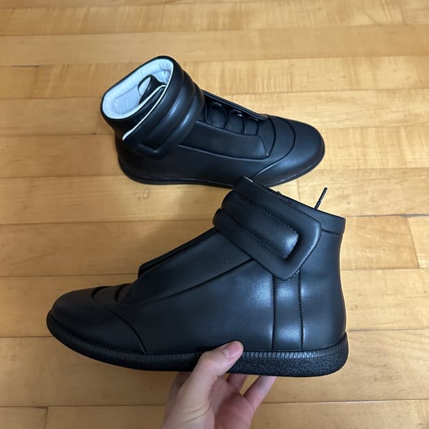 마르지엘라 퓨처 하이탑