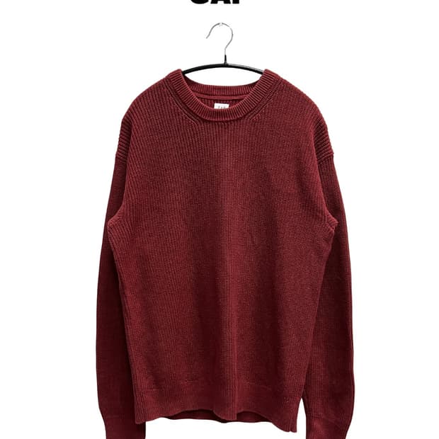 GAP 라운드 니트 레드