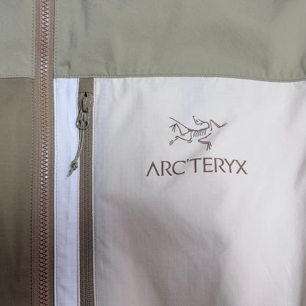 아크테릭스 빔즈 스쿼미시 후디 나고미 xxl