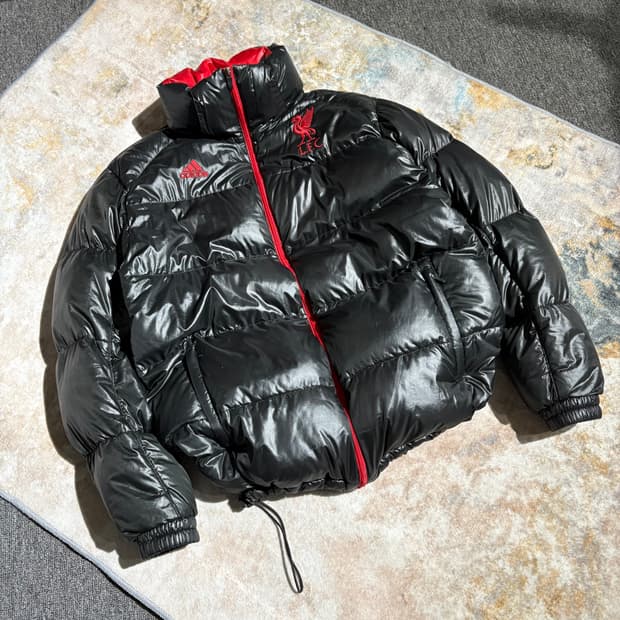 아디다스 리버풀 유광 패딩