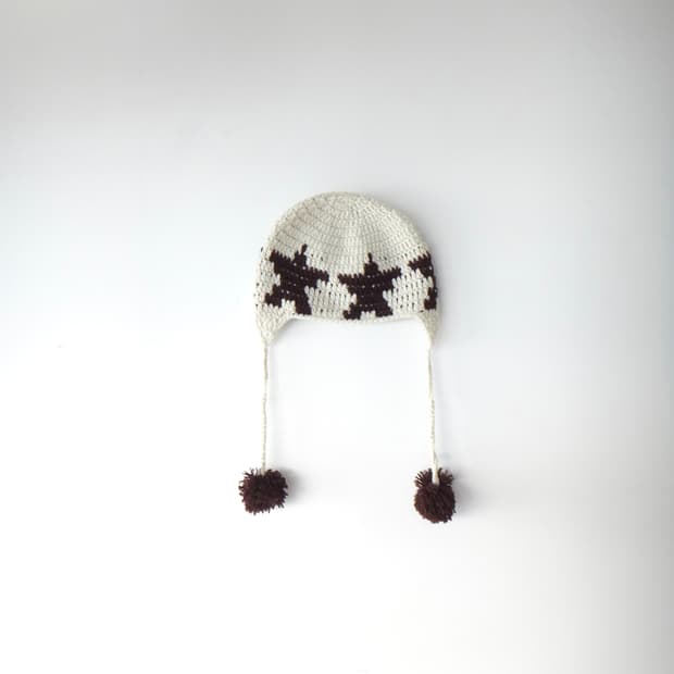 Star point ball beanie