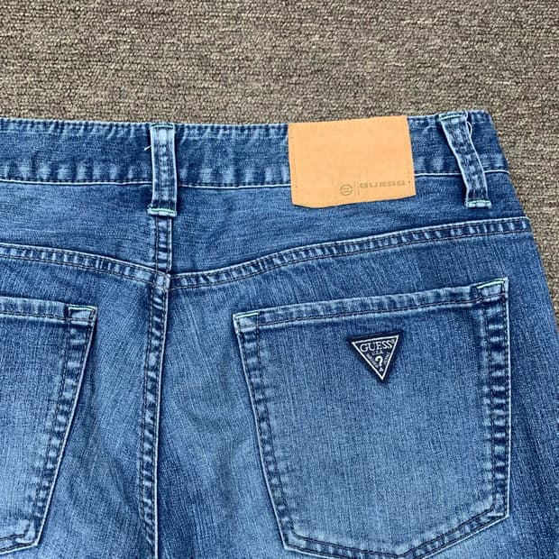 [35] 게스 스트레이트핏 데님팬츠