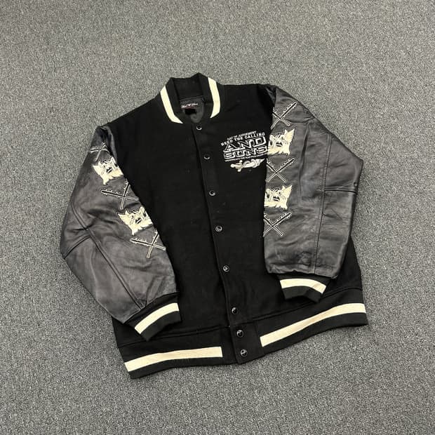 AND SUNS 자수 바시티자켓 레더암 블랙