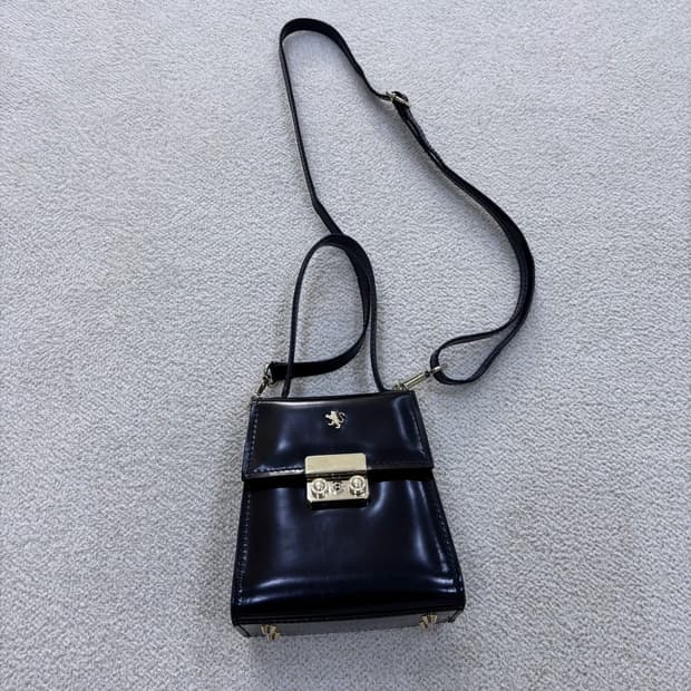 F 프라테시 천연 가죽 숄더백 0415E