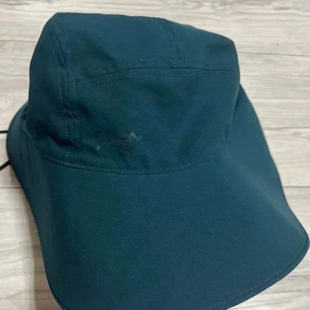 아크테릭스 신솔라 햇