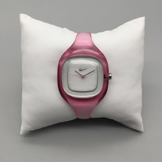 나이키 빈티지 시계 30mm 핑크 톤 오픈 뱅글