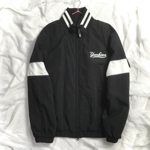 MLB 양키즈 동그리 투웨이 바람막이 바시티