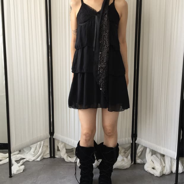 Lace point dot pattern layer sleeveless