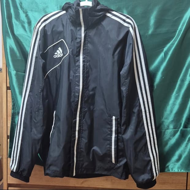 아디다스 바람막이