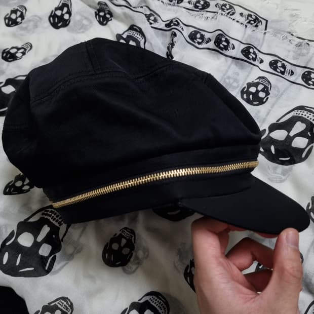 CA4LA 지퍼 캐스킷 뉴스보이캡 블랙