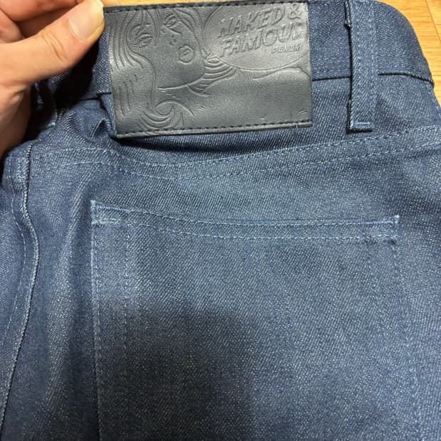 네이키드 앤 페이머스 데님 청바지