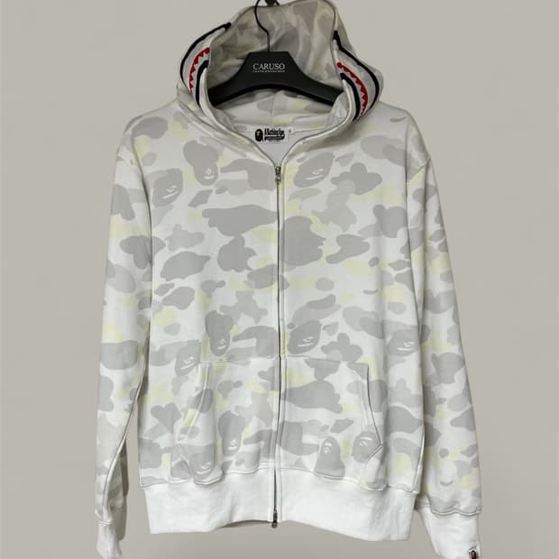 베이프 샤크 후드 화이트