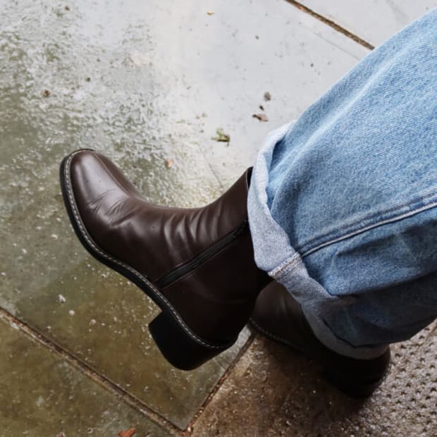 누트 소쟌 콜라보 앵클 부츠