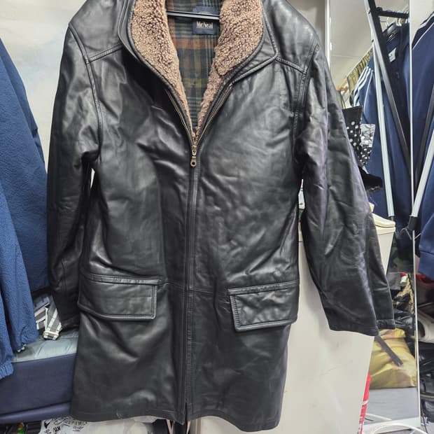 Me Neal   롱  가죽   코트