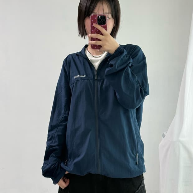 몽벨 네이비 바람막이