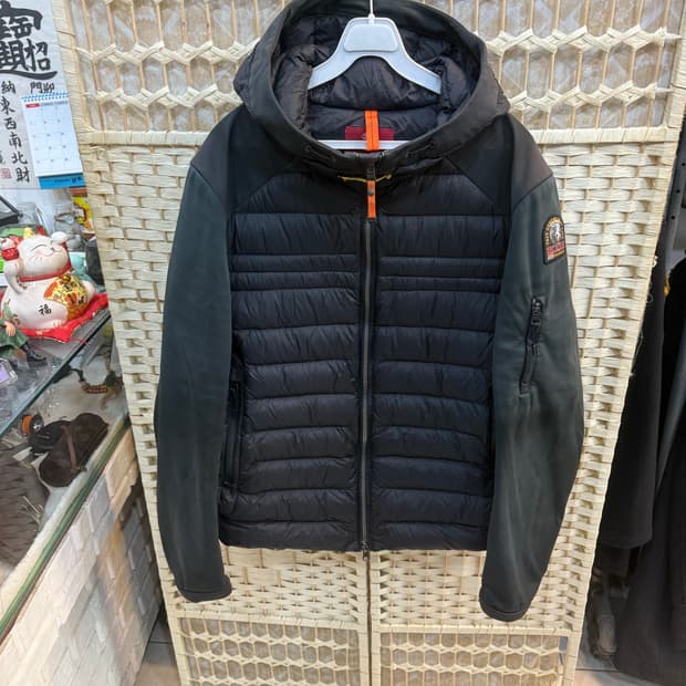 105/21fw 정품 파라점퍼스 키나리 경량패딩 팝니다