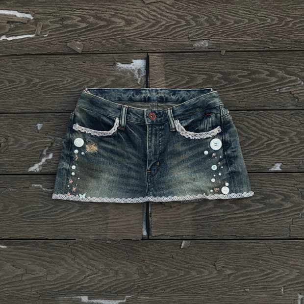 Button& Lace trim  Denim Skirt