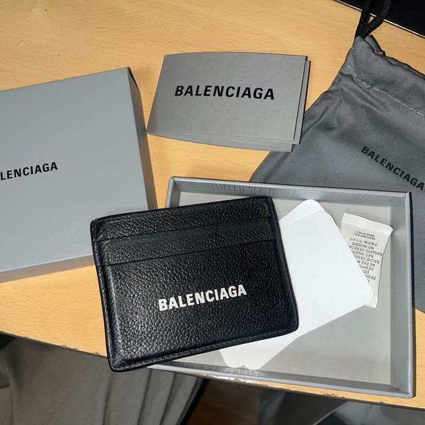 발렌시아가 카드지갑