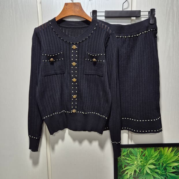 (세일)(새상품)vtg니트 스커트 투피스 세트 블랙