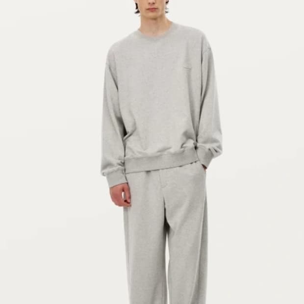 솔리드옴므 우영미 오버핏 티셔츠 맨투맨 100 FW2023