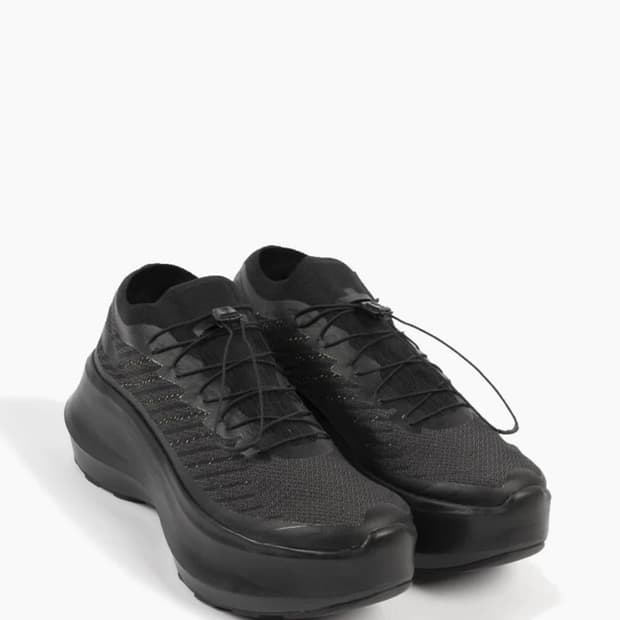 [270] 꼼데가르송 살로몬 펄사 블랙