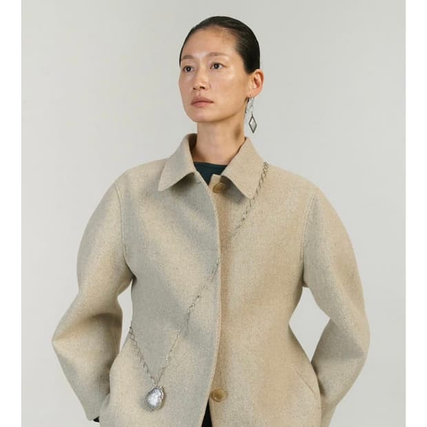 아모멘토 아워글래스 코트 베이지