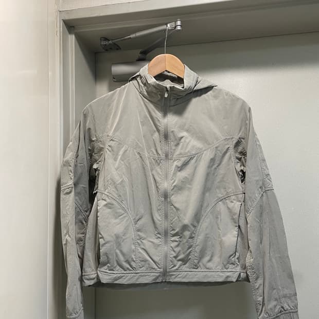 lululemon 바람막이