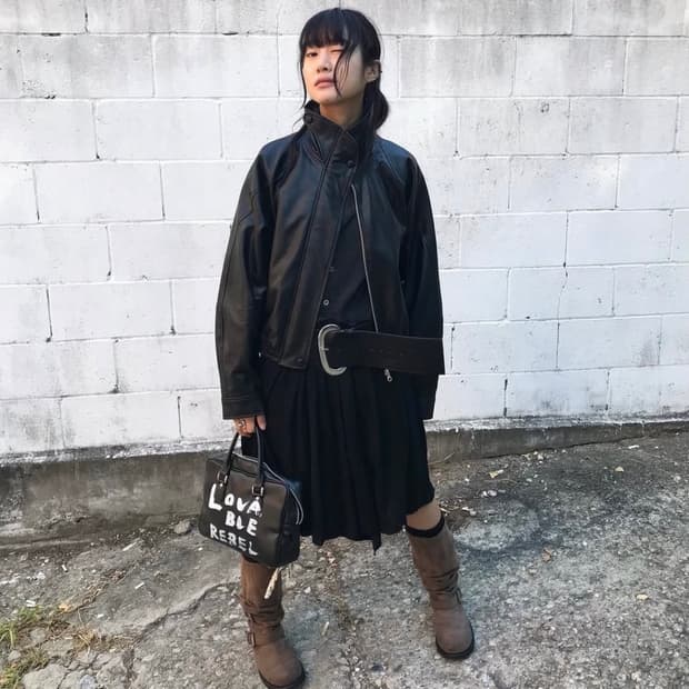 로우클래식 하이넥 레더자켓