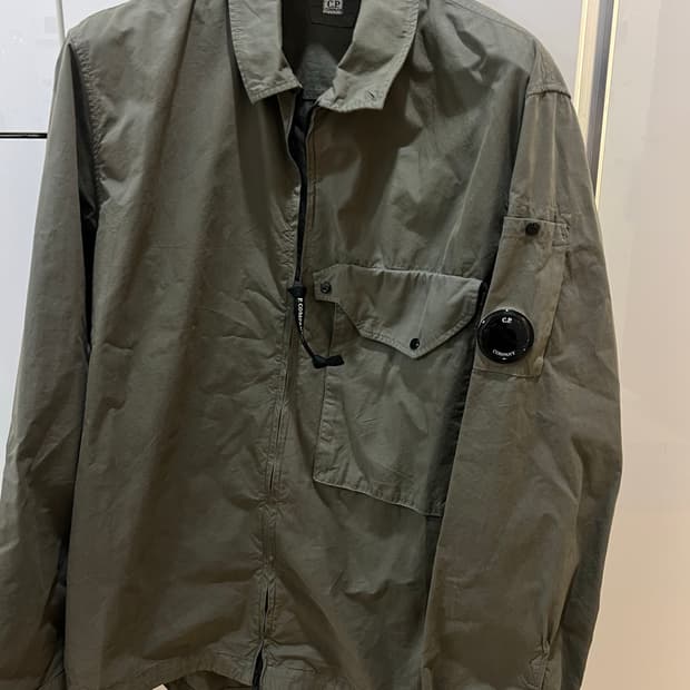 23fw cp컴퍼니 데님카키자켓 xl (새상품급)