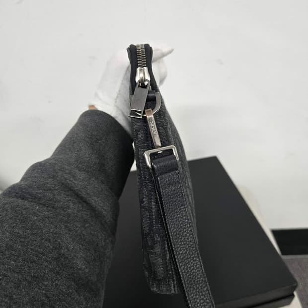 [보증서 정품] 디올 오블리크 아이패드 클러치백