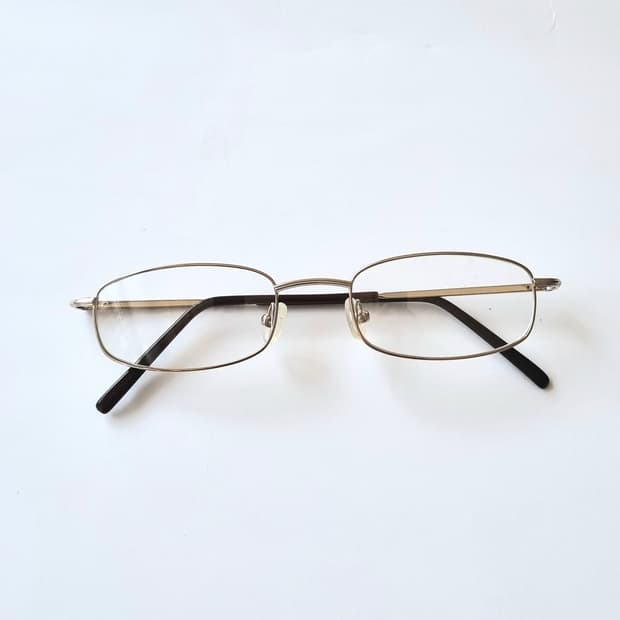 데드스탁 긱시크 슬림 메탈 타원형 실버 안경테 701