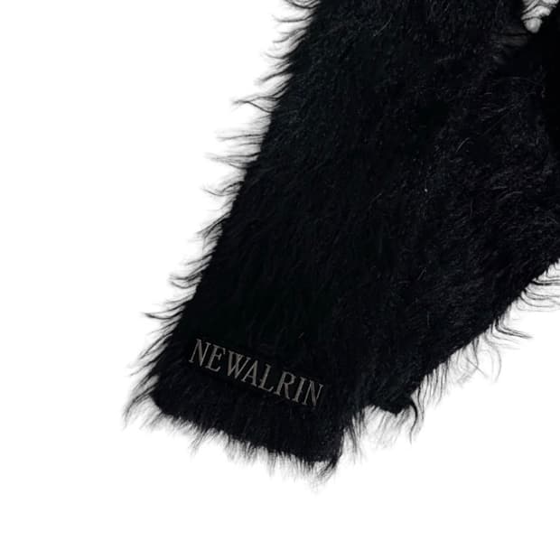 새상품 뉴얼린 엠블럼 퍼 머플러