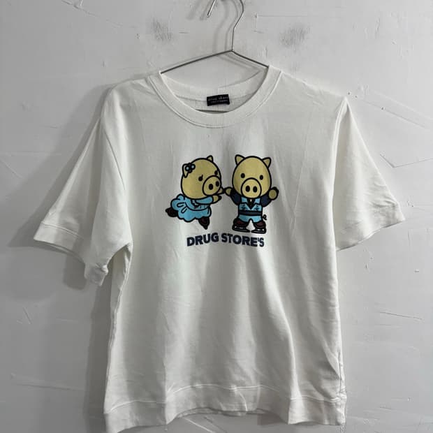 drug store’s printing tee
