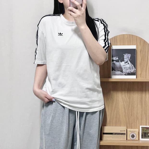 [정품] 아디다스 화이트 삼선 반팔티 [ XS ]