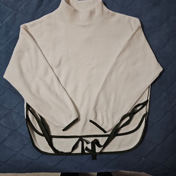 유니클로 White Mountaineering 콜라보 플리스 풀오버